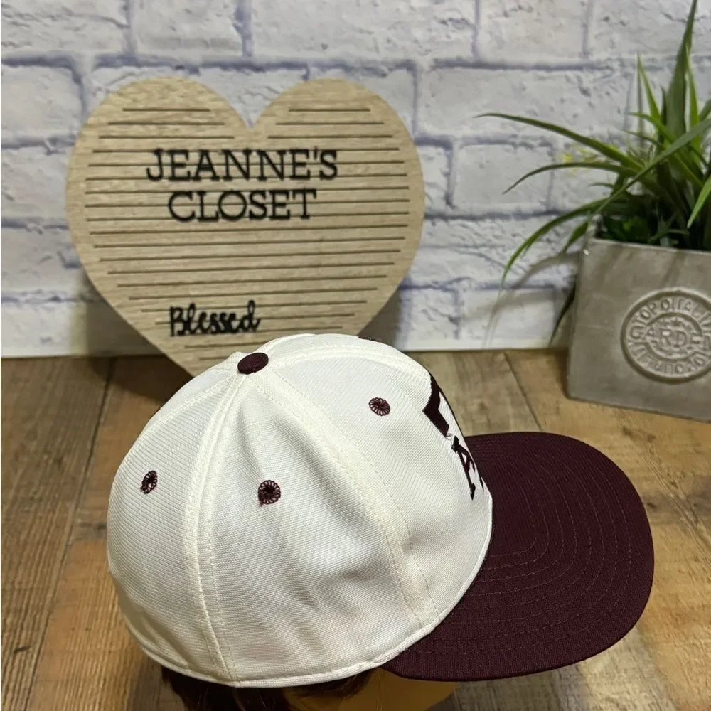 Vintage Texas A & M Aggies Hat-Fitted Gig Em USA New Era 6 5/8
